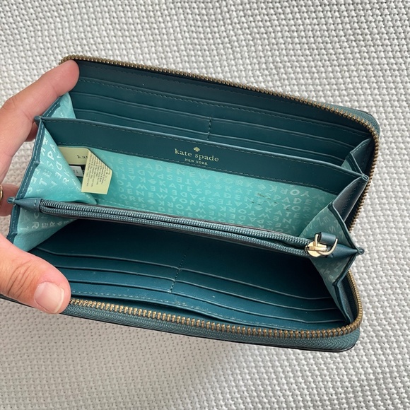 Kate Spade Wellesley Stacey Pebbled Leather Wallet - Picture 3 of 6